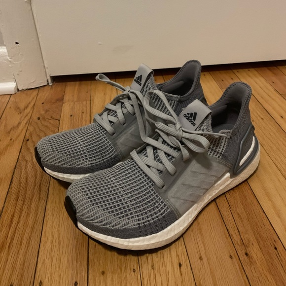 adidas Shoes - ADIDAS Boosts like new sneakers